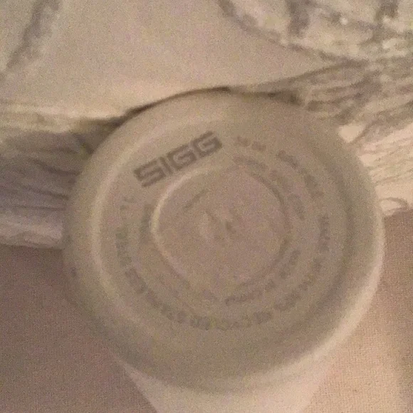 AVIATOR NATION White Water Bottle with Logo. NEW - Picture 4 of 6